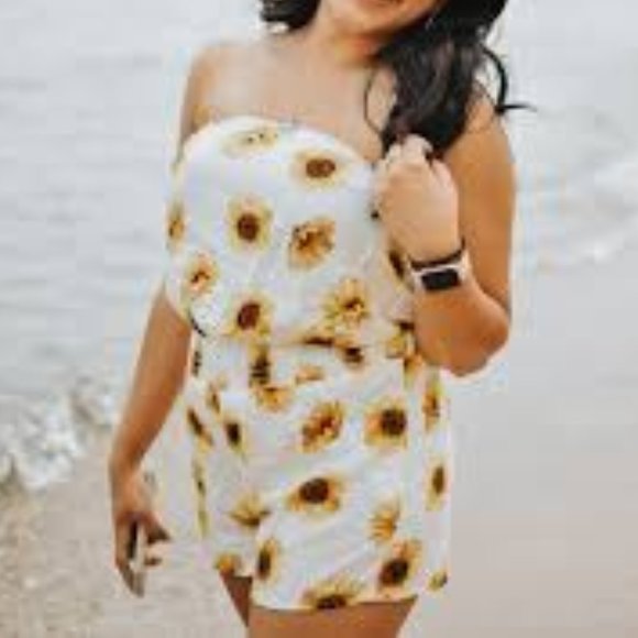 *Forever 21 Sunflower Romper - Picture 1 of 5